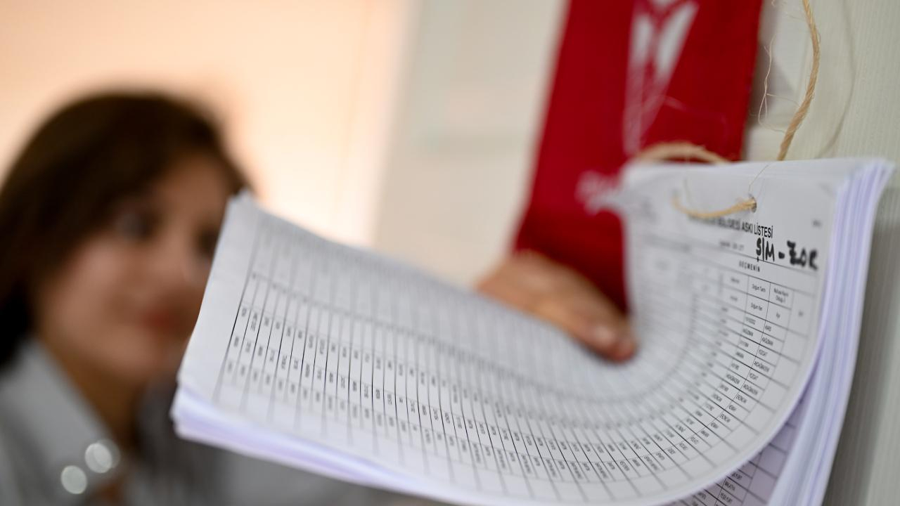 Seçim süreci başladı: Seçmen listeleri muhtarlıklara asıldı