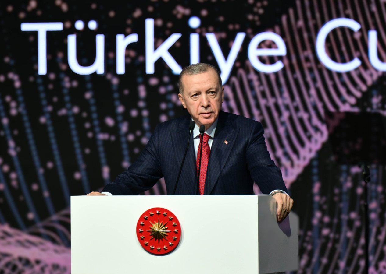 Cumhurbaşkanı Erdoğan'dan yerel seçim mesajı: Bizim mottomuz yeniden İstanbul!
