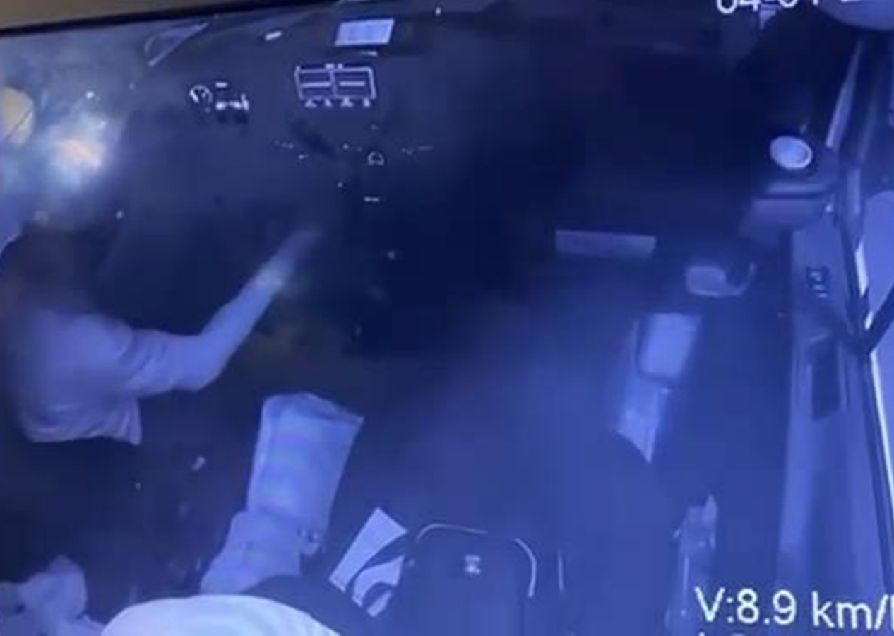 İçi öğrenci dolu servis kaçırılmıştı! Yeni görüntüler ortaya çıktı: Panik anları kamerada!