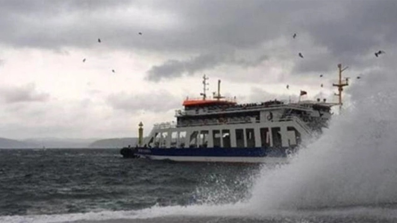 Deniz ulaşımına fırtına engeli! İşte iptal edilen seferlerin listesi
