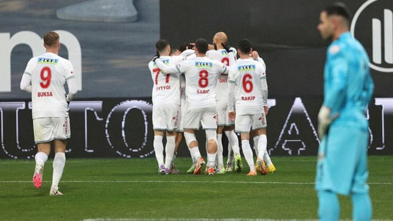 Pendikspor 0 - 1 Antalyaspor | Maçın özeti