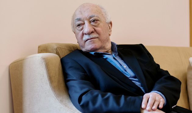 "Bizim için, Hazreti Muhammed cezaevini ziyaret etti, Trump namaz kıldı"