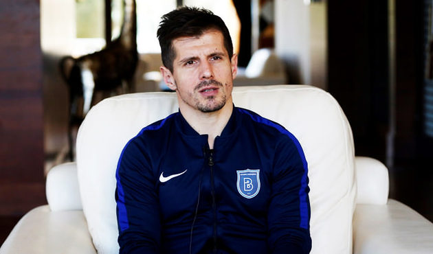 Emre Belözoğlu'dan Fenerbahçe'ye şok cevap!
