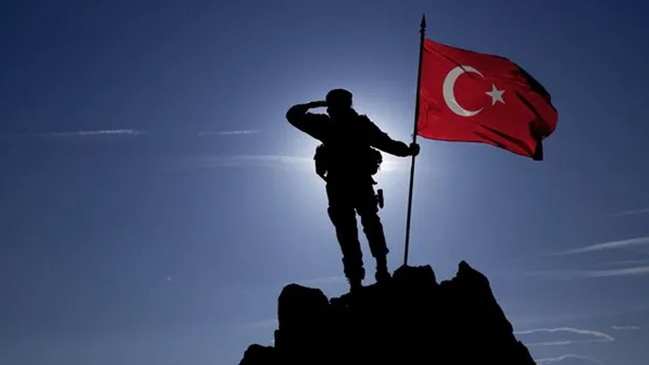 MSB'den peş peşe acı haber! Pençe-Kilit bölgesinde şehidimiz var