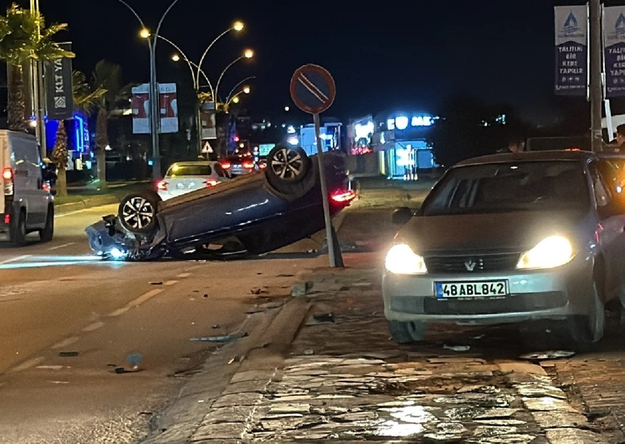 Bodrum'da cip ile otomobilin çarpıştığı kazada 3 kişi yaralandı