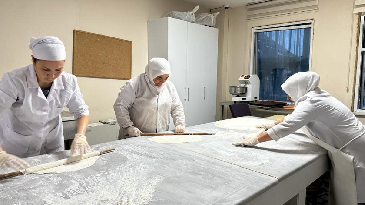 Sultanbeyli'de kadın istihdamına katkı sunacak Marifet Mutfağı açıldı