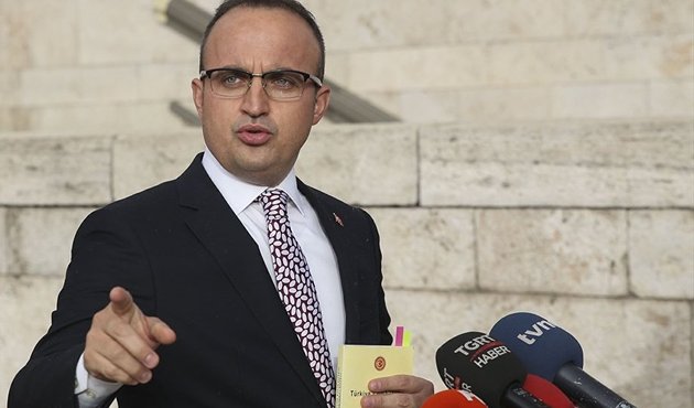 AK Parti'li Turan: Adaleti kendileri için değil büyük abileri, dış güçler için arıyorlar