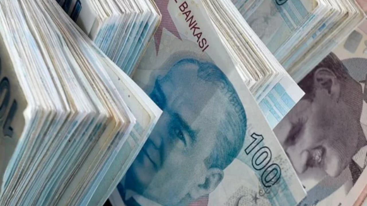 Bütçe açığı aralık ayında 842 milyar 532 milyon TL olarak gerçekleşti