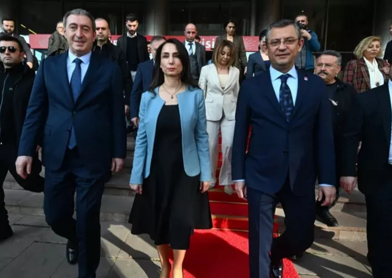 DEM Parti eş başkanları ve Özgür Özel arasındaki görüşmede bakın ne konuşulmuş!