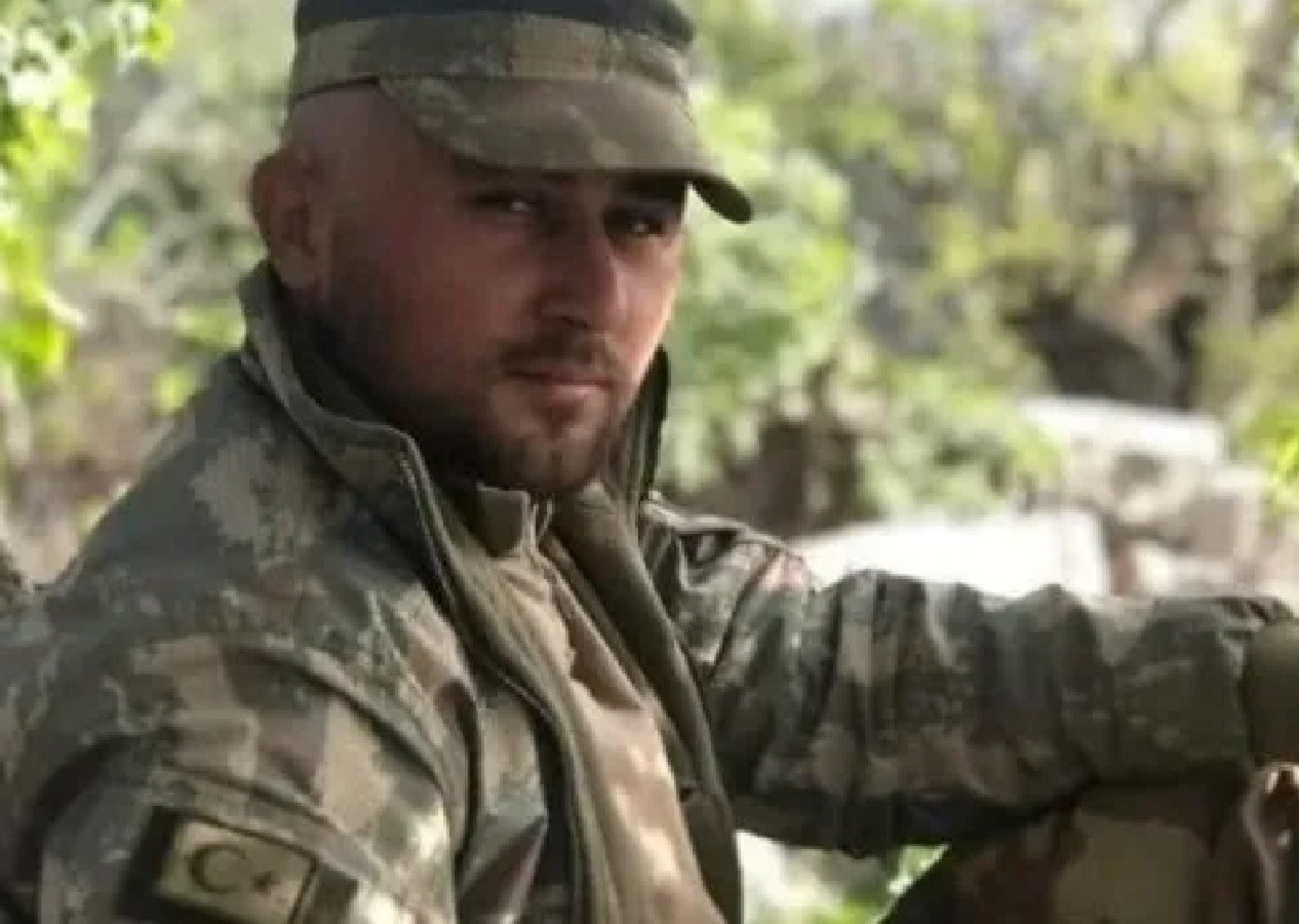 Şehit Piyade Sözleşmeli Uzman Çavuş Ahmet Köroğlu'nun şehadeti sonrası ortaya çıkan son paylaşımı gözyaşlarına boğdu: “Sizleri çok seviyoruz, izleyin izleyin ağlayın”
