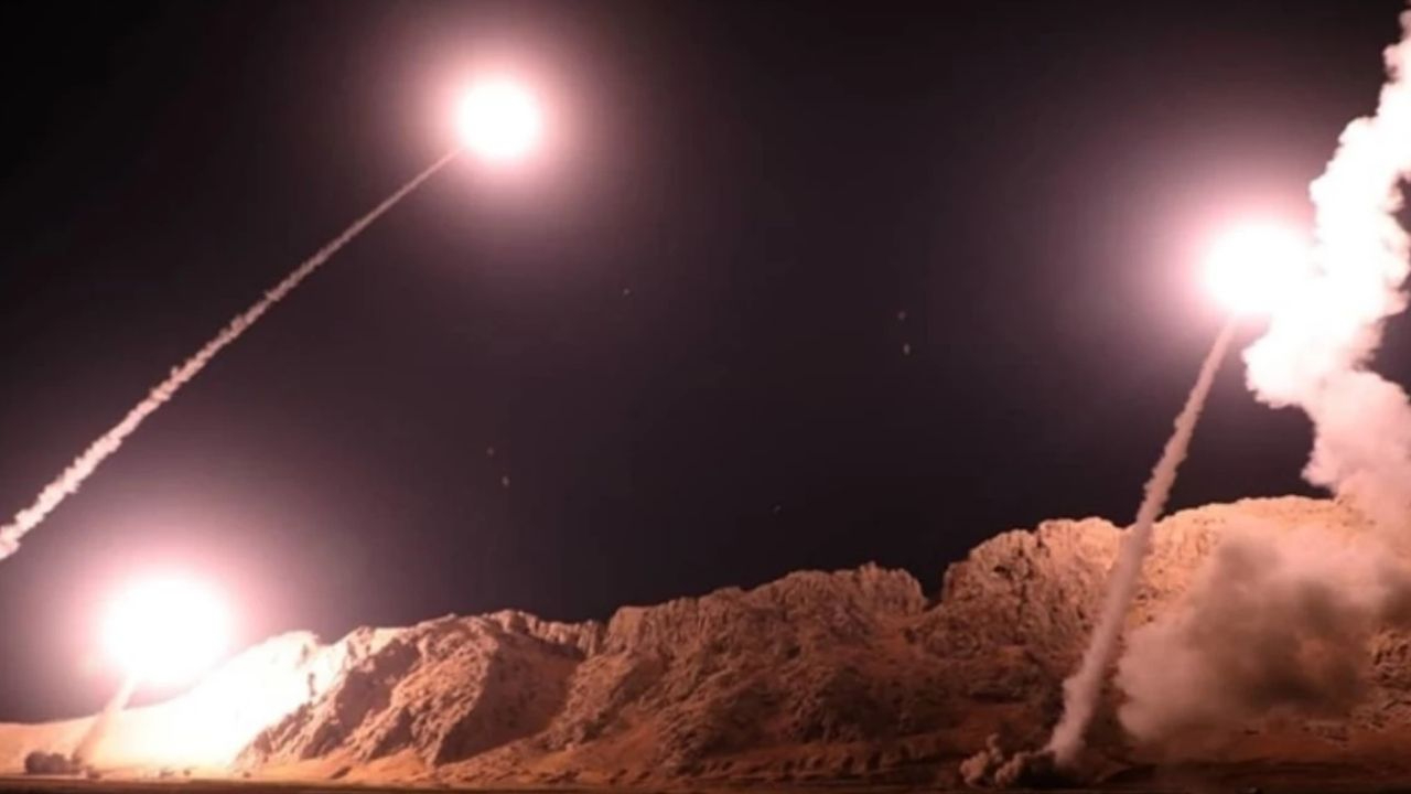 İran Devrim Muhafızları Pakistan'a füze fırlattı