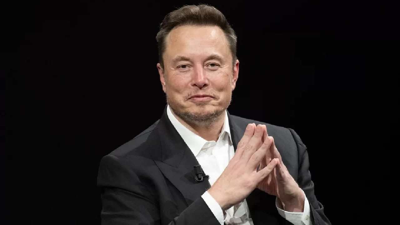 Space X ve Tesla'nın CEO'su Elon Musk hisse kazancı yükselmeden yapay zekaya yatırım yapmayacak...