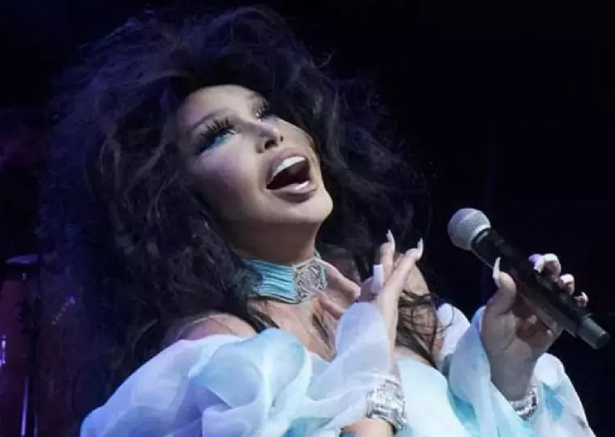 Bülent Ersoy'dan Zeki Müren ile ilgili iddia: İlaçlarını almadı, intihar etti!