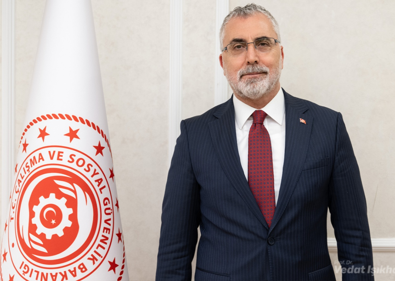 Bakan Işıkhan "Sözümüzü mutlaka yerine getireceğiz" diyerek duyurdu! Prim gün sayısı düşüyor