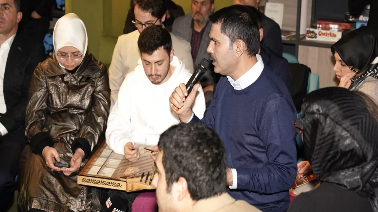 Murat Kurum'dan gençlere müjde! Ulaşımda büyük indirim...