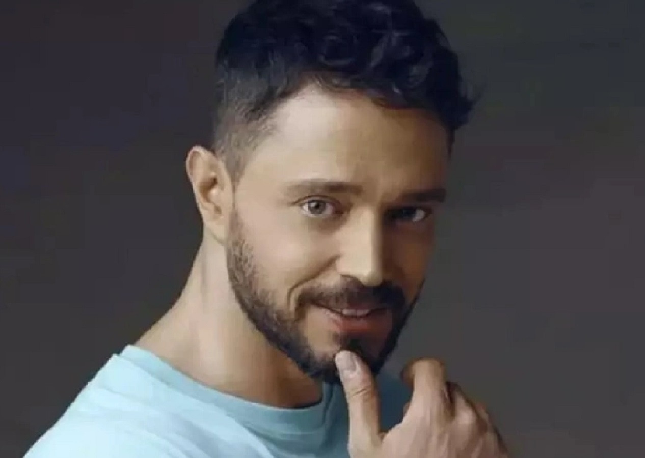 Sırt kasları ile dikkat çeken Murat Boz'a yorum yağdı...