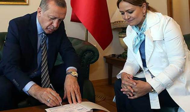 Cumhurbaşkanı Erdoğan'dan Kadem Vakfı'na kurban bağışı...