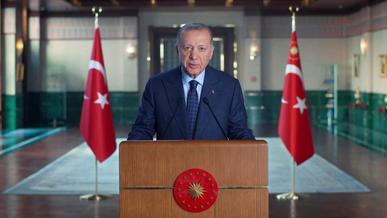 Cumhurbaşkanı Erdoğan: Türkiye Yüzyılı'na ilk kez gerçekleştirdiğimiz insanlı uzay göreviyle adım atıyoruz