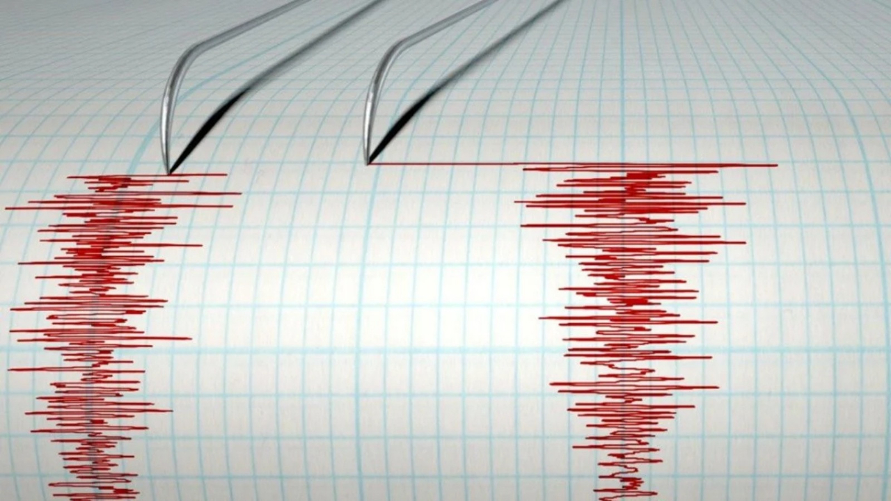 Adana'da gece yarısı korkutan deprem! Çevre iller de sallandı...