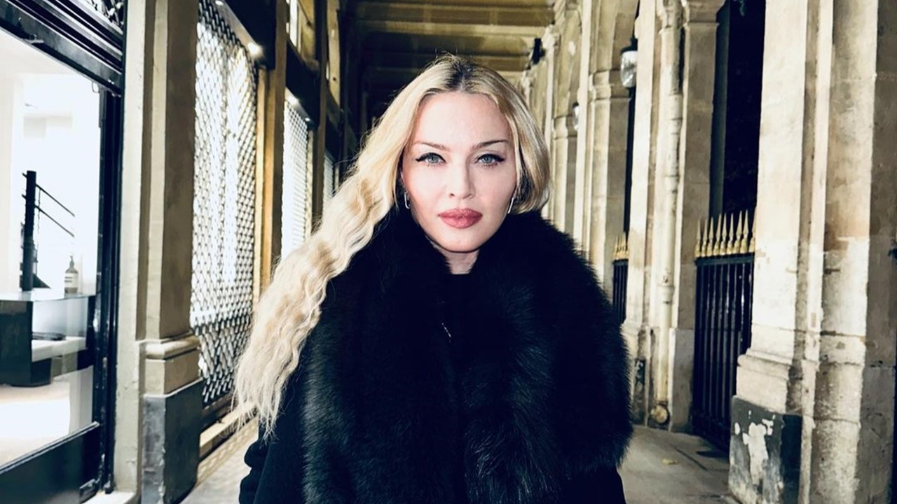Dünyaca ünlü şarkıcı Madonna'ya hayranları dava açtı
