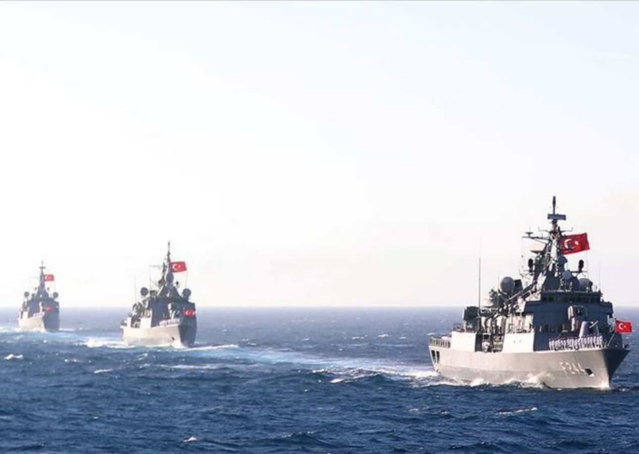 Türk donanması gücüne güç katıyor! Türk Deniz Kuvvetleri'nin yeni gemileri teslim edildi.