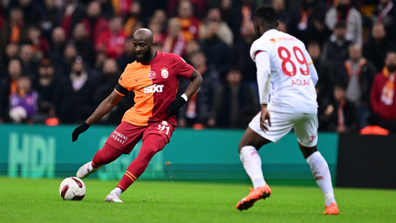 Ndombele eleştirilere Instagram'dan cevap verdi