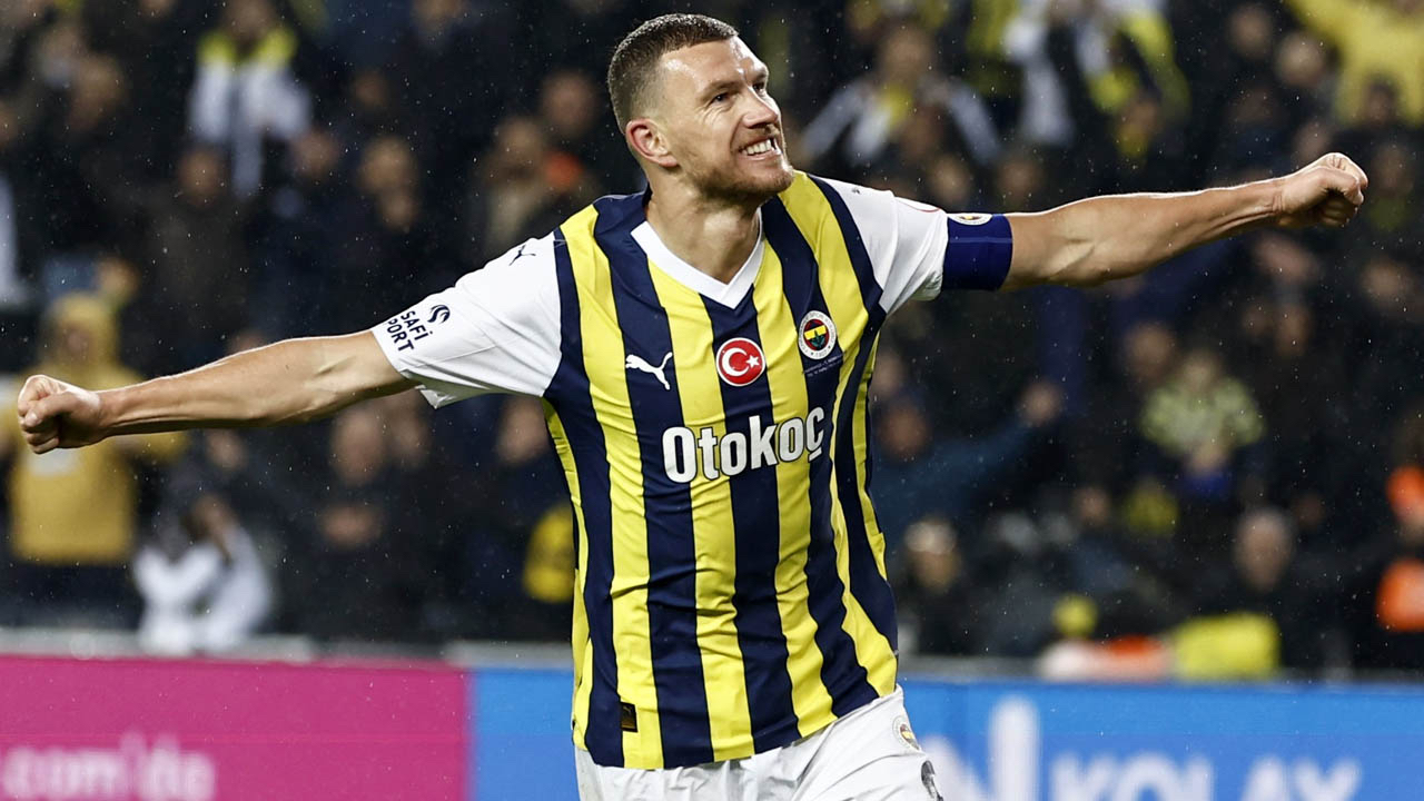 Fenerbahçe'de şok olay! Edin Dzeko'dan değişiklik sonrası İsmail Kartal'a tepki
