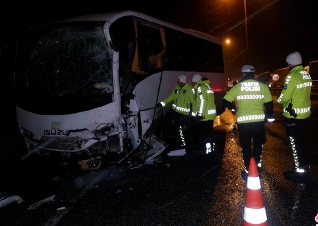 Edirne facia gibi kaza! 10'u polis 11 kişi yaralandı...