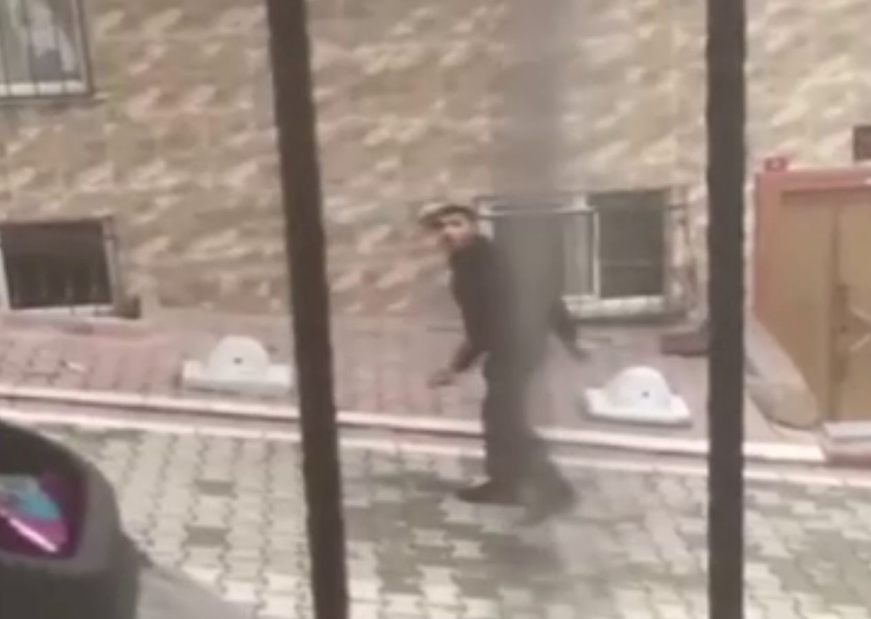 Esenyurt'ta önüne geleni bıçaklayan saldırgan yakalandı!