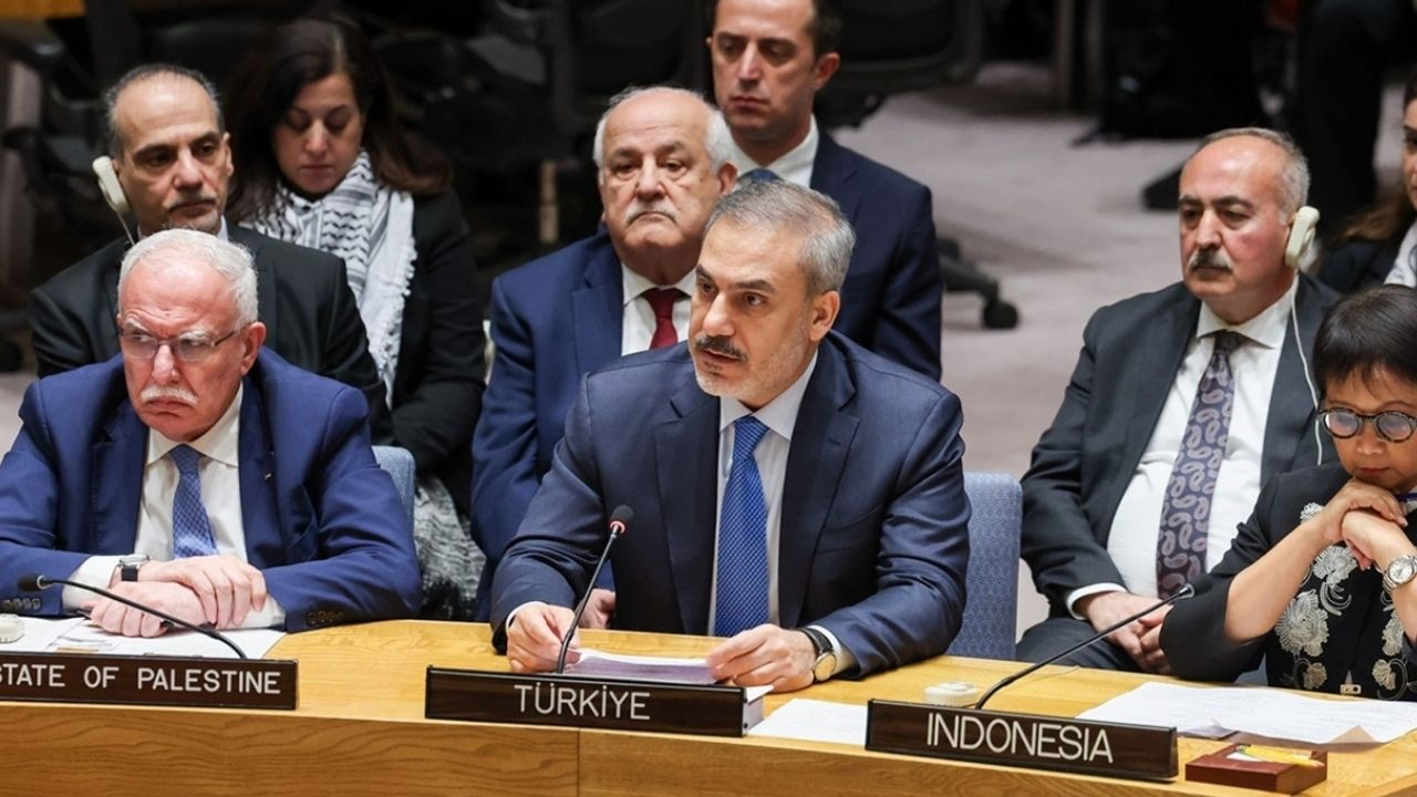 Bakan Fidan: "Gazze'deki savaşı durdurmak için tarihi bir sorumluluğumuz bulunmaktadır"