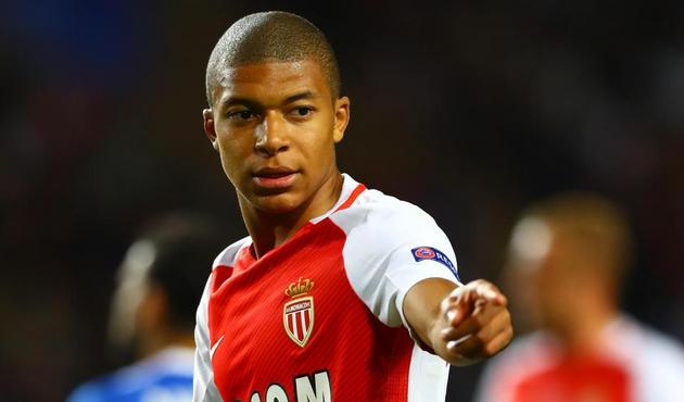 Kylian Mbappe 150 milyonluk imzayı atıyor