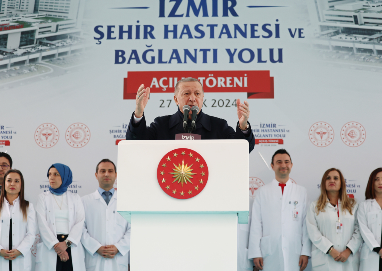Cumhurbaşkanı Erdoğan İzmir'de müjdeyi verdi: 35 bin sağlık personeli alıyoruz