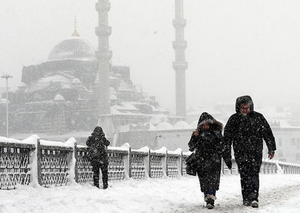 AKOM'dan İstanbul için kar uyarısı! Saat verildi...