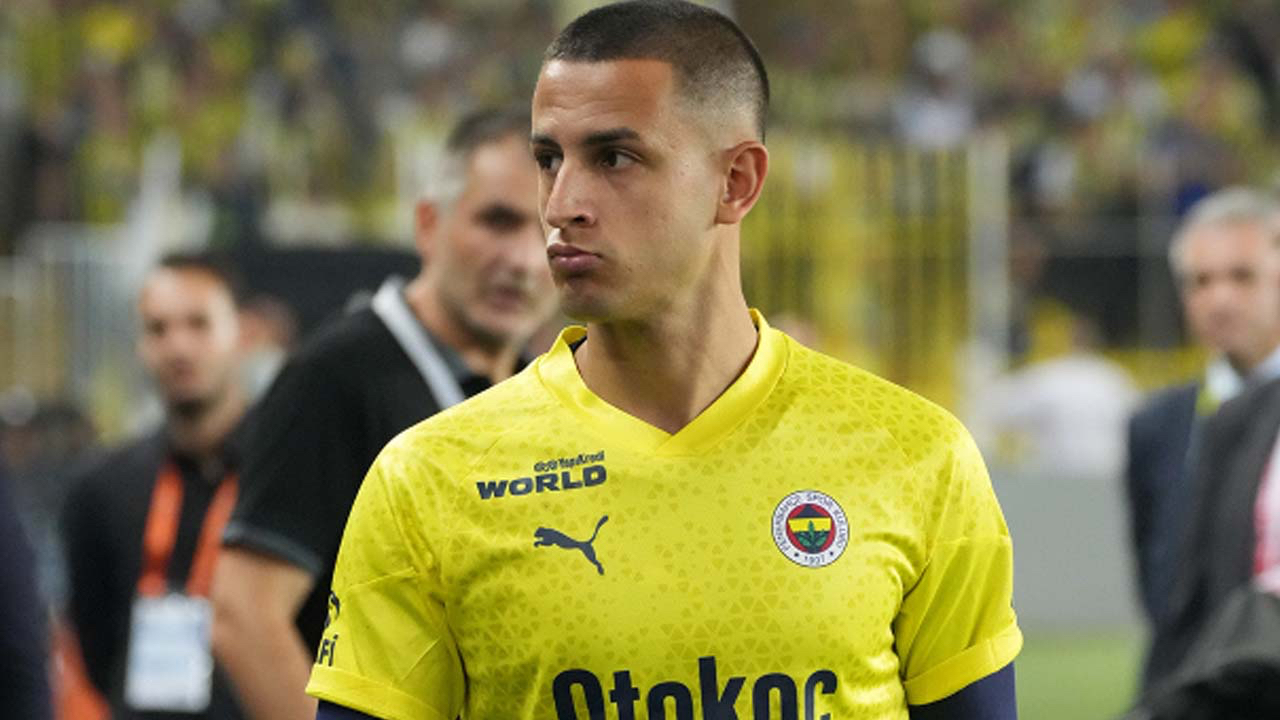 Fenerbahçe'de bir ayrılık daha! Sivasspor'a gitmek için İstanbul'dan ayrıldı