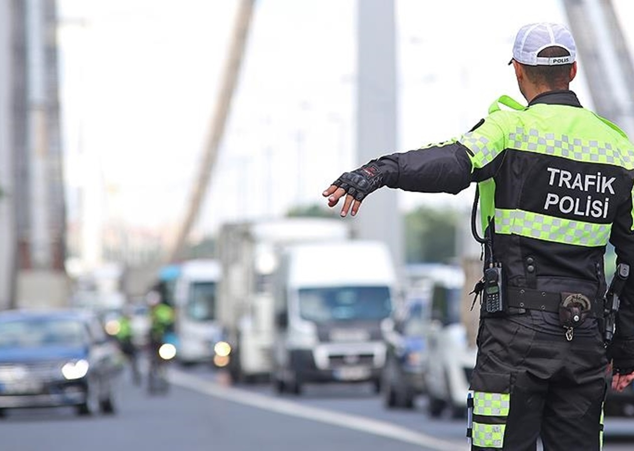 Raylı sistemlerin açılış töreni sebebi ile İstanbul'da bazı yollar trafiğe kapatılacak...