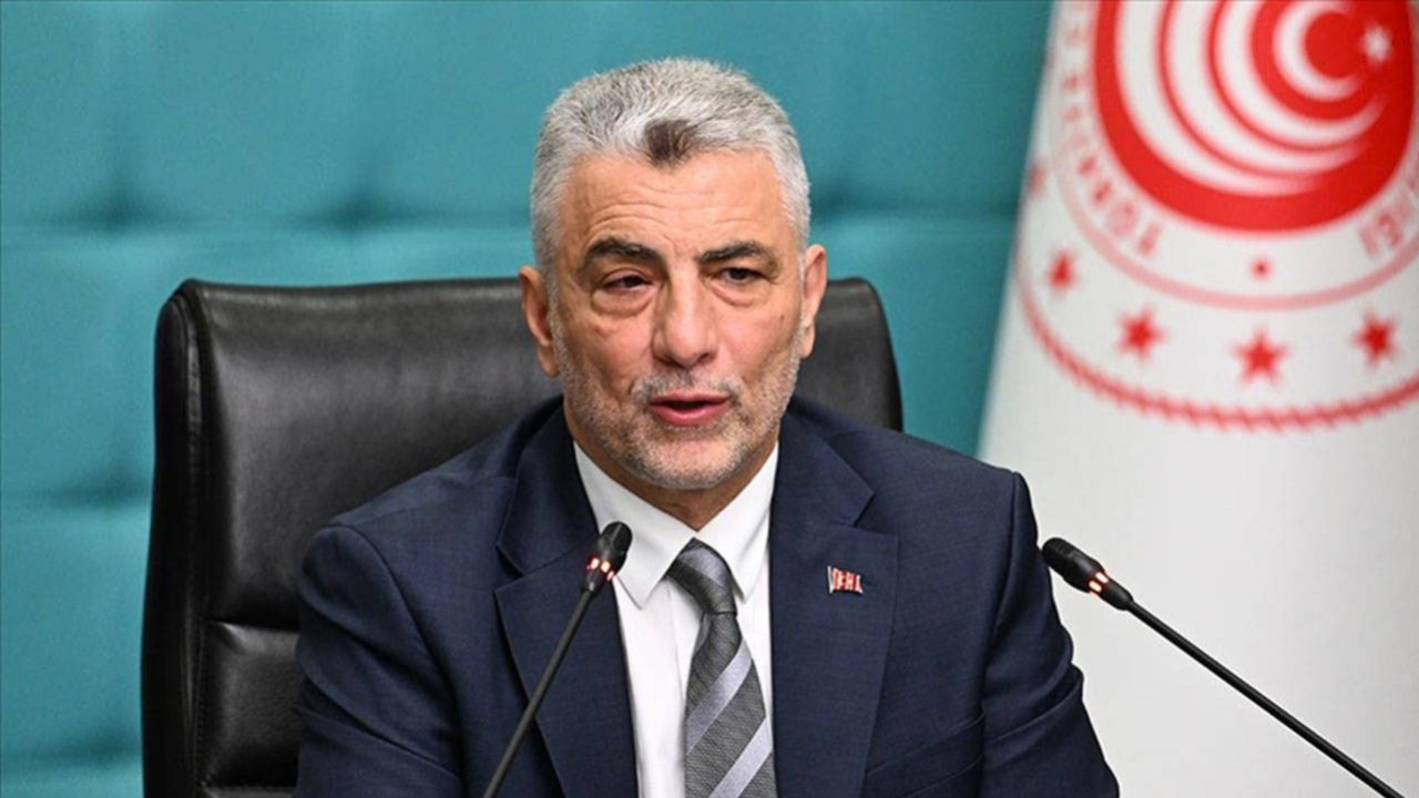 Bakan Bolat: İhracatta  günlük 1 milyar doları aştık