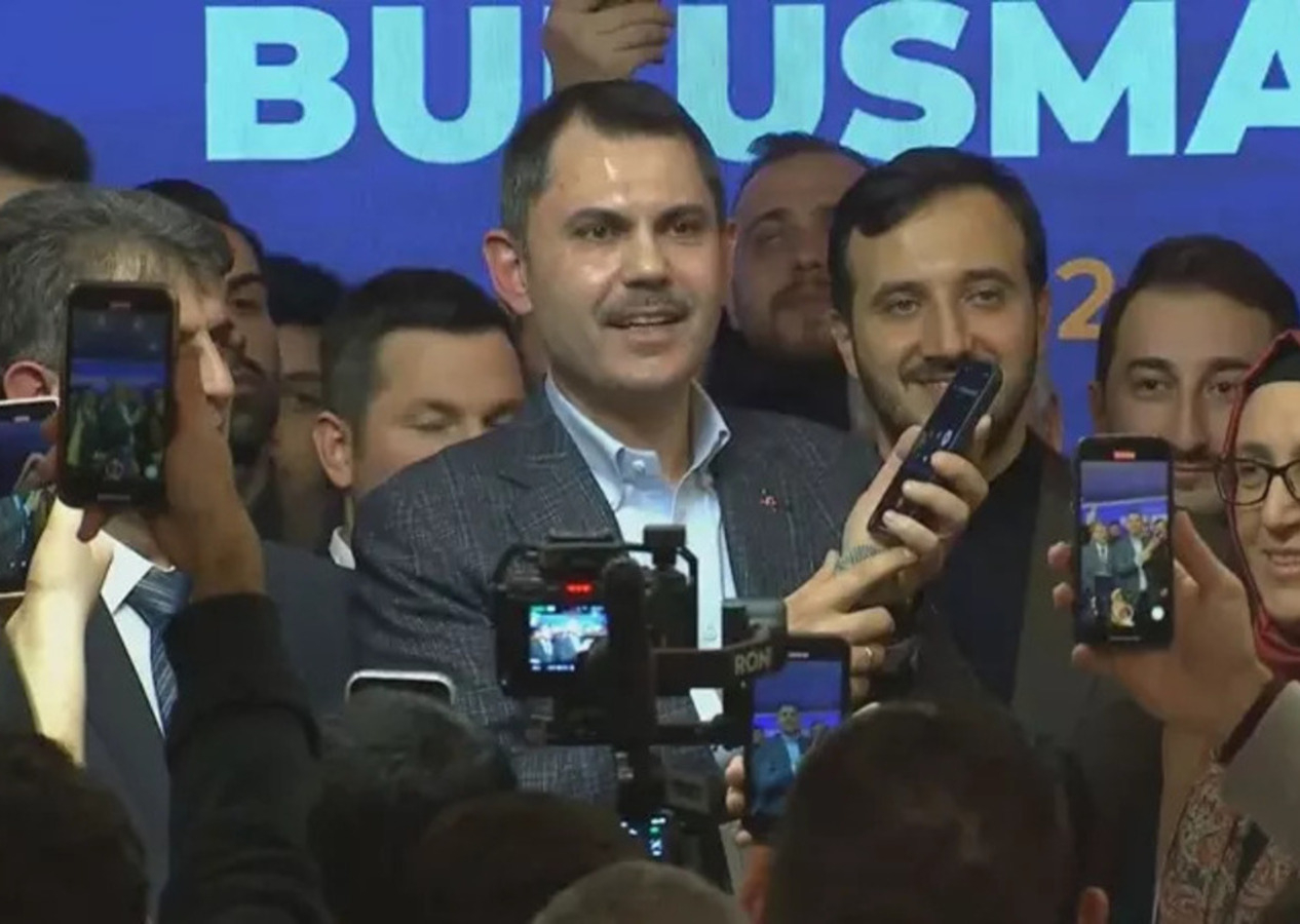 Murat Kurum'dan AK Parti teşkilatına Cumhurbaşkanı Recep Tayyip Erdoğan sürprizi!