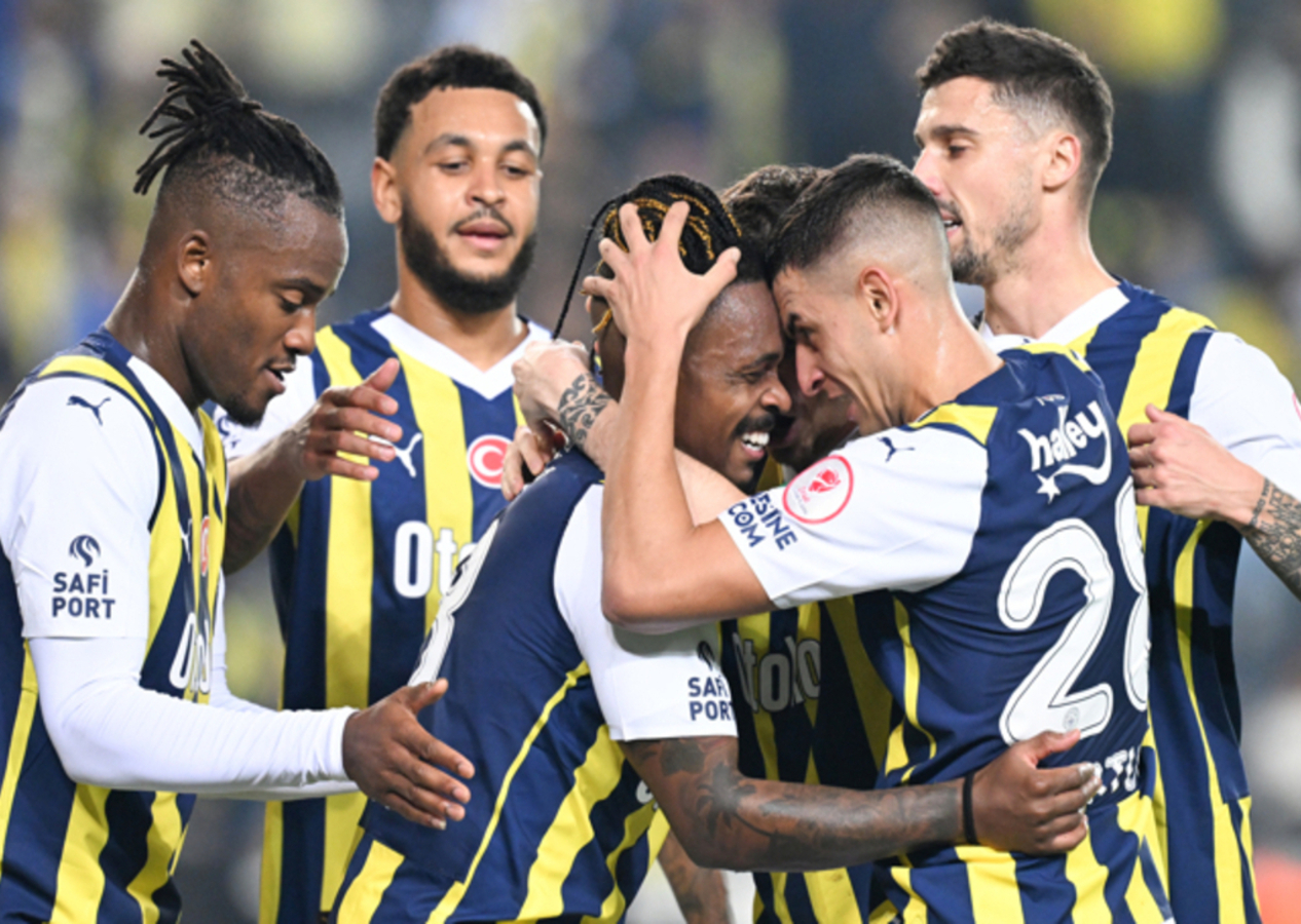 Fenerbahçe'den bir yıldız daha ayrıldı, ülkesinin takımına imzayı attı!