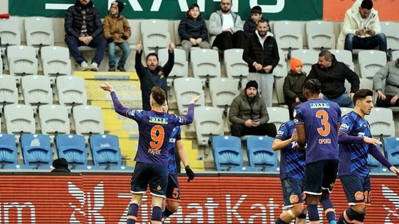 Başakşehir 2 - 0 İstanbulspor | Maçın özeti
