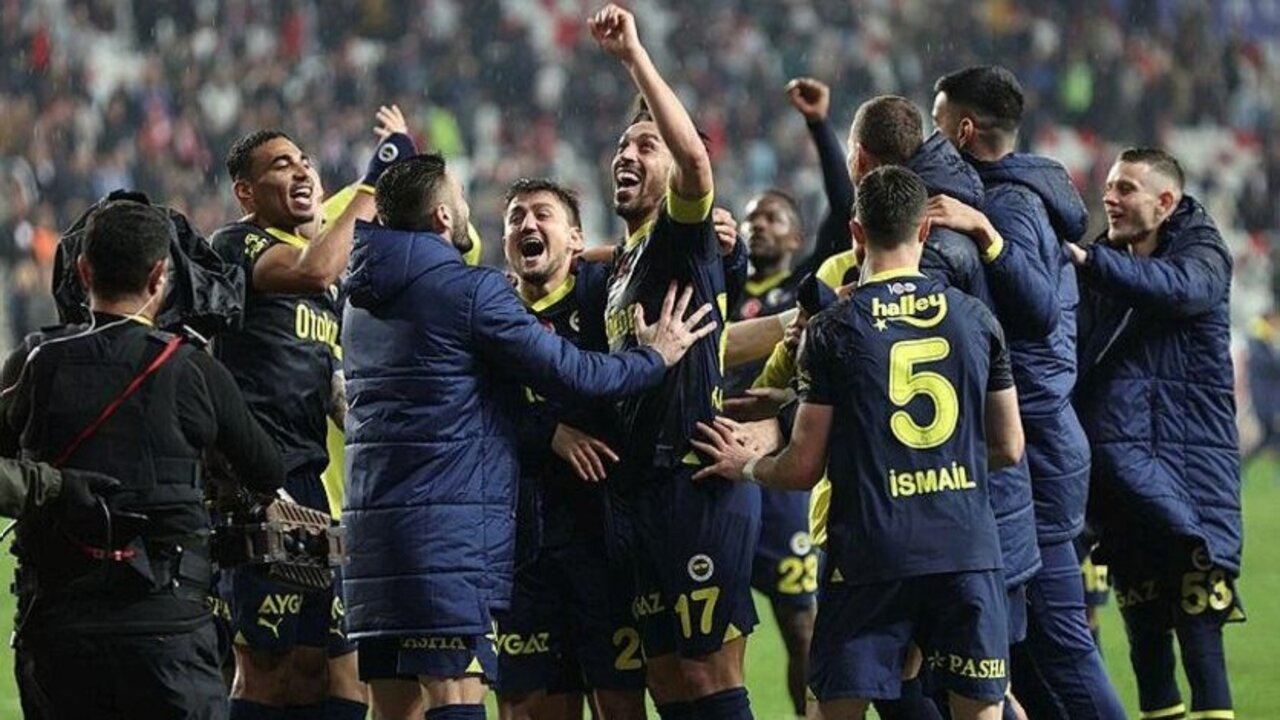 Deplasman kralı Fenerbahçe'nin yine bileği bükülmedi!
