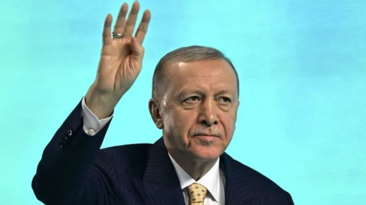 Cumhurbaşkanı Erdoğan'dan Hatay ilçe adayları tanıtımında muhalefete tepki: Biz o vicdansızlardan değiliz