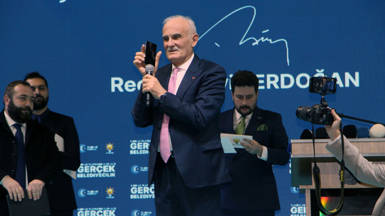 Erdoğan tanıtım toplantısına telefonla bağlandı: Samsun’u silip süpüreceğinize inanıyorum