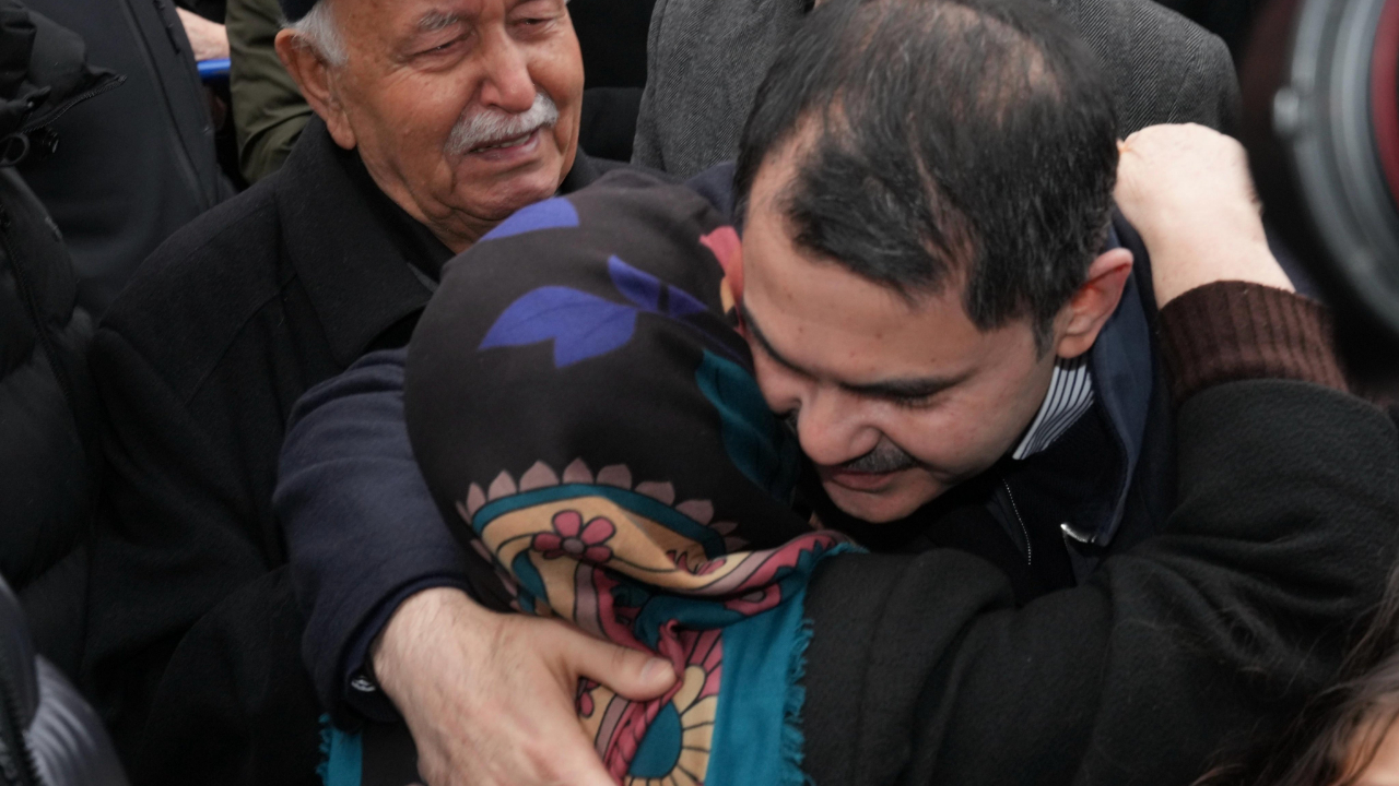 İBB o hattı kapatmıştı! Murat Kurum'dan yeni metro müjdesi!