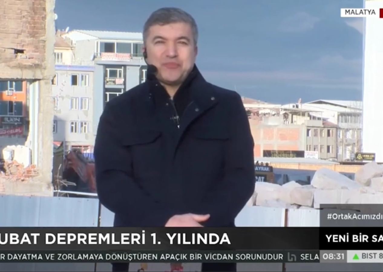 İsmail Küçükkaya deprem bölgesinde süren inşaat çalışmalarını övdü: "Olağanüstü bir çaba var"