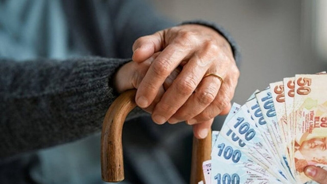 Resmi Gazete'de yayınlandı! SSK ve Bağ-Kur emeklilerinin fark tutarları bugün hesapta