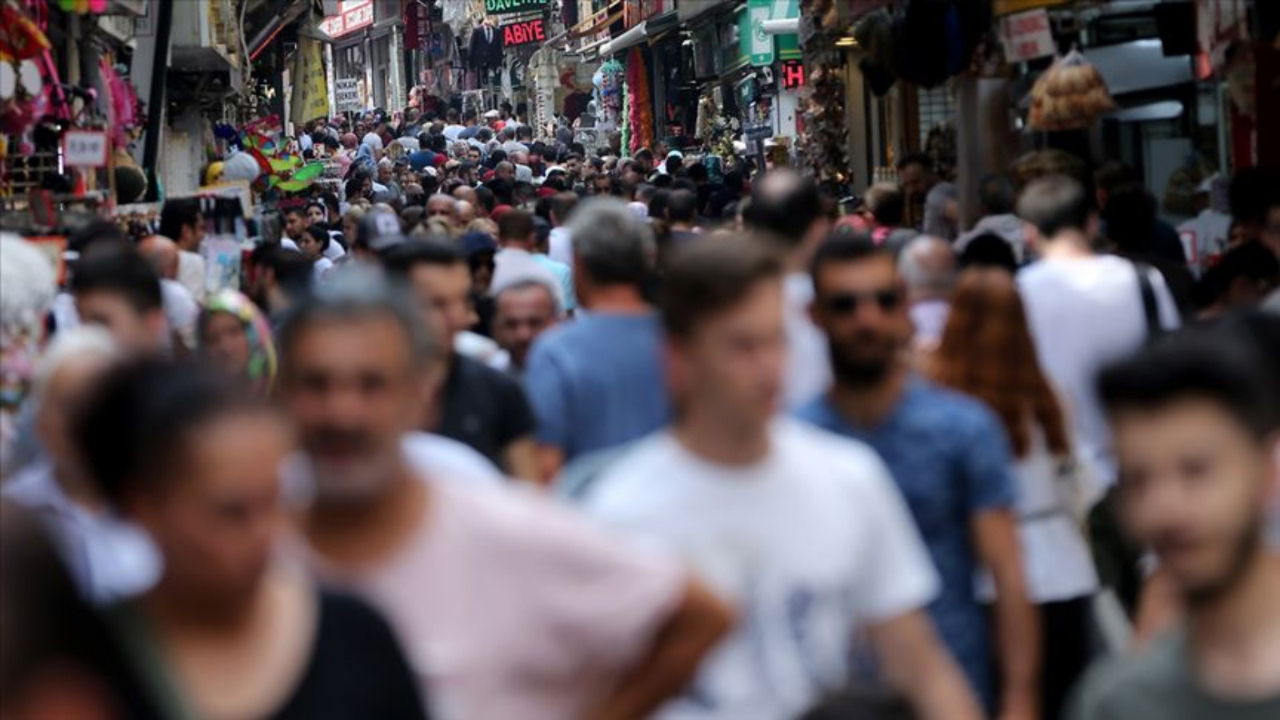 Türkiye'nin yeni nüfusu belli oldu! İşte en kalabalık ve en az nüfusa sahip iller...