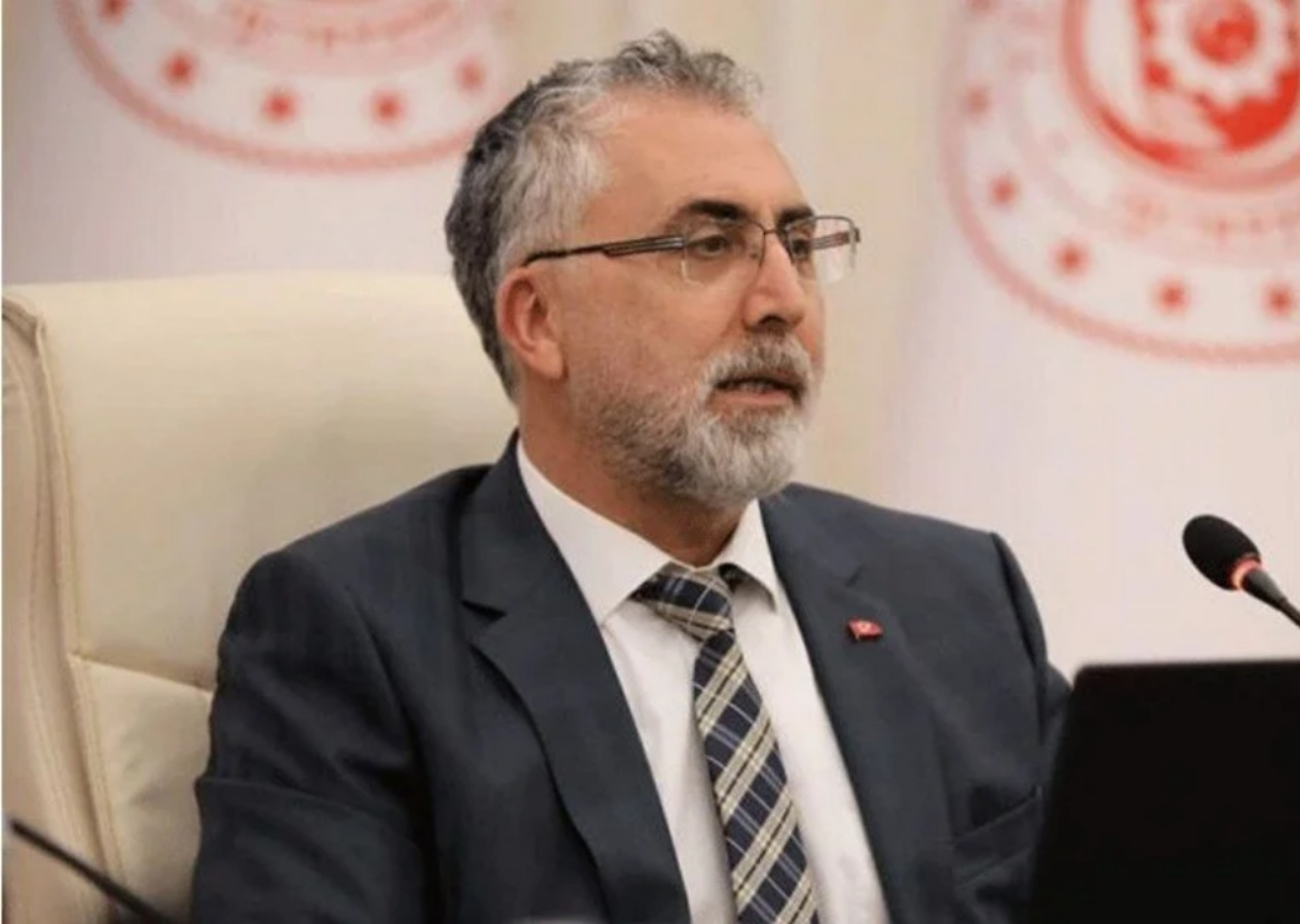 Emekliler dikkat! Bakan resmen duyurdu! Bayram ikramiyeleri artacak