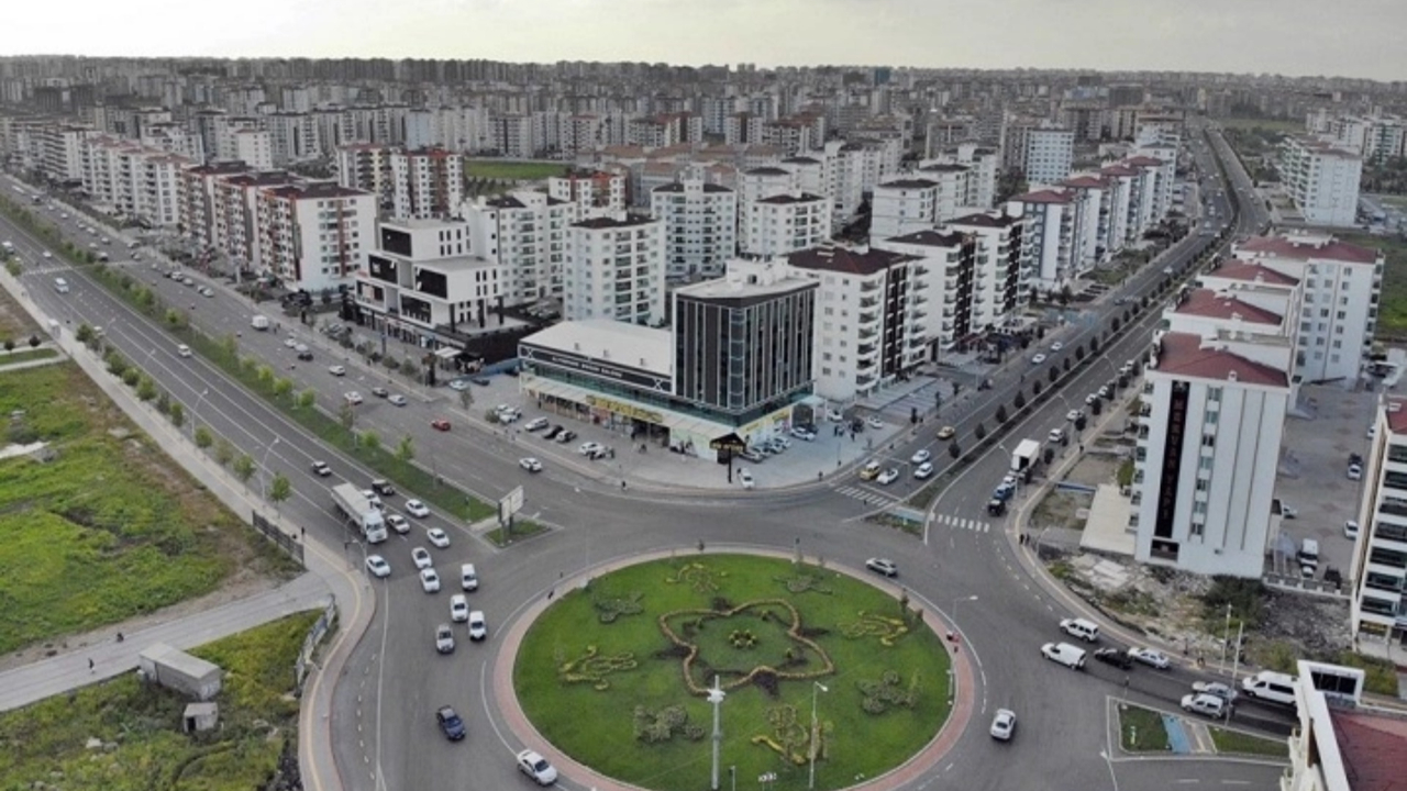 Türkiye’nin en kalabalık mahallesi belli oldu: İstanbul'dan değil! 4 ilden daha kalabalık...
