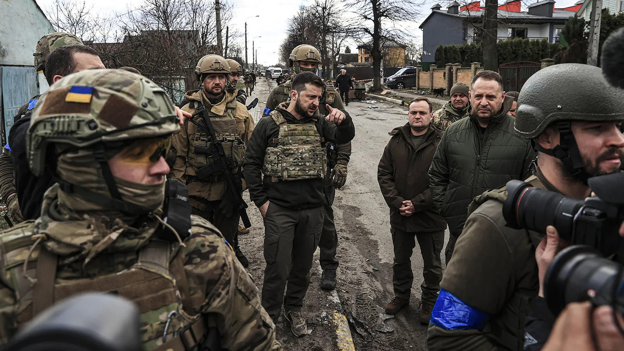 Ukrayna yönetiminden orduya darbe! Tek tek görevden alındılar