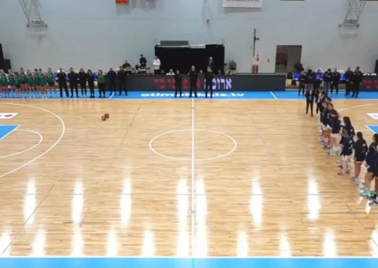 İrlanda Kadın Basketbol Takımı'ndan İsrail protestosu: El sıkışmadılar!